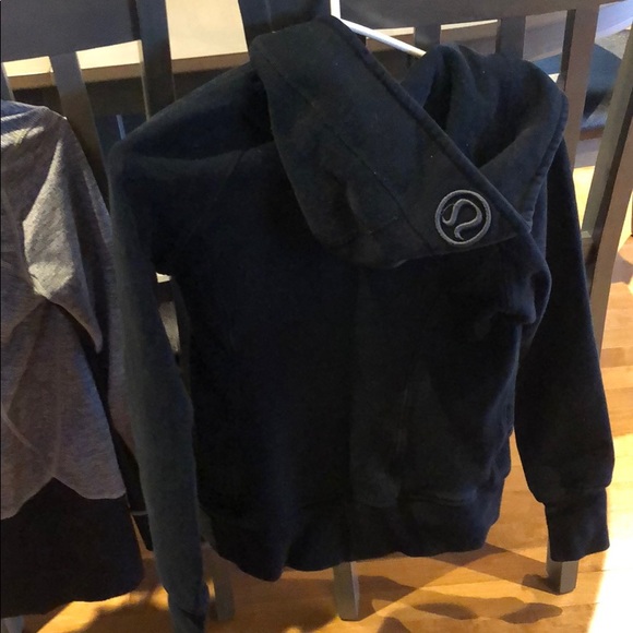 Lulu black sweater - Picture 2 of 2